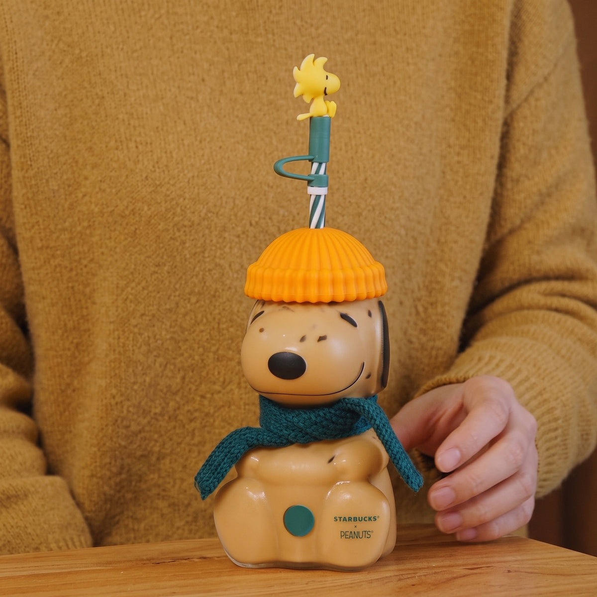 Snoopy x Peanuts Bearista™